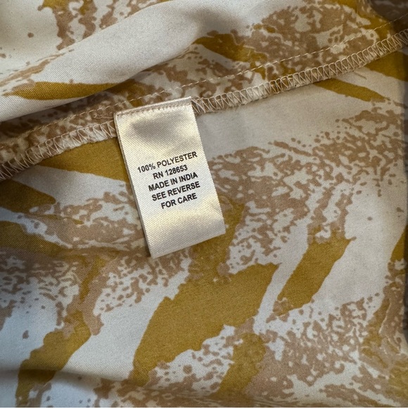 Falling Flower Yellow White Abstract Patterned Dress Size S NWOT - Picture 5 of 7